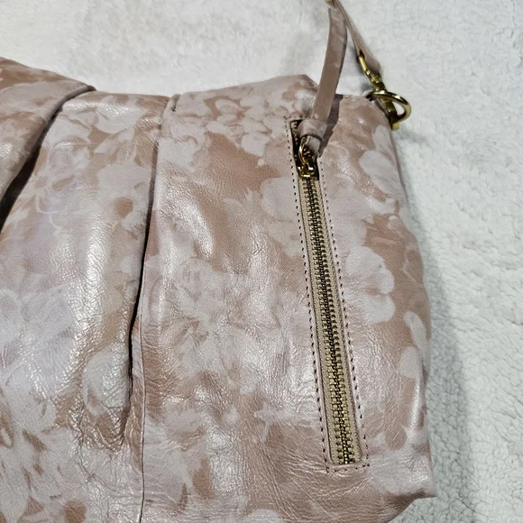 Sharif leather shoulder bag. - Picture 6 of 15